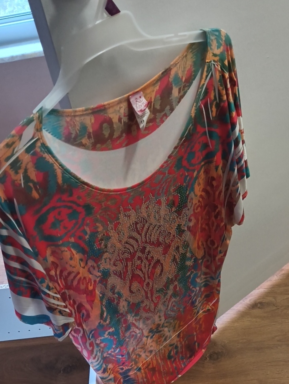 Rouge! Multicolor Short Sleeve Scoop Neck Top — Orange, Teal, Red